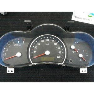 Tableau de bord d'occasion authentique Carnival UP/GQ 2001-2006 940034D050 - Product Image 1