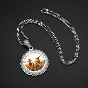 Drop Shipping Hip Hop Custom Natural Diamond Pendant Personalized Round <b>Picture</b> <b>Frame</b> Memory Photo Pendant Necklace for Men - Product Image 1