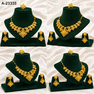 ชุดเครื่องประดับทองคำทรงเรขาคณิต ชุบทอง 24K สร้อยคอ ต่างหู แหวน ประดับเพชรซิร์คอน สำหรับผู้หญิง เหมาะสำหรับงานแต่งงาน - Product Image 3