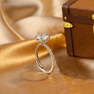 Anillo Solitario Clásico de Diamante de Corte Redondo de 2.00 Quilates de Alta Calidad, Cultivado en Laboratorio, Oro Blanco de 14K, Regalo de Compromiso o Promesa para Ella - Product Image 2