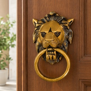 SHUBHAM - Timbre de Puerta con Cabeza de León de Latón Macizo, Acabado Antiguo, Decorativo, para Puerta Principal - Product Image 1