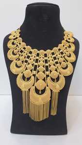 Conjunto de Joyería Étnica Chapada en Oro de 24K, Collar, Pendientes, Anillo con Diseño de Borlas, Joyería de Latón para Mujer, para Bodas y Fiestas - Product Image 2