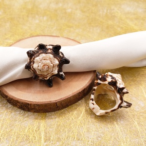 Gioielli alla Moda, Anelli in Vera Conchiglia Marina Naturale, Anello Unico a Forma di Conchiglia per Donne da Bali, Indonesia - Product Image 6