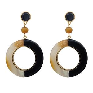Boucles d'oreilles pendantes pour femmes en résine artisanale écologique de haute qualité avec de nouveaux designs, accessoires de mode pour mariage - Product Image 1