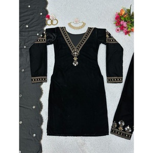 HILO TERCIOPELO FANTÁSTICO CON ESPEJO TRABAJO FONDO SUPERIOR CON DUPATTA NEGRO - Product Image 5