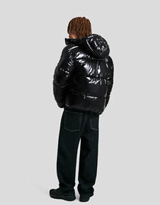 Dernière Veste Puffer Homme à Capuche Brillante avec Logo Personnalisé, 100% Polyamide, Légère, Coupe-Vent, Hiver, Extérieur, Type Doudoune - Product Image 2
