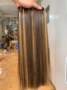 ผมตรงแบบ Bone Straight สีออมเบร 613 สีบลอนด์น้ำตาล  แบบเส้นต่อผมเวียดนามแท้  แบบ Double Drawn ผมตรงเนียนนุ่ม  ต่อผมแท้ - Product Image 3