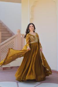 Elegante Vestido de Seda Color Mostaza con Detalles Bordados, Largo hasta el Suelo, Traje de Boda Tradicional para Mujer - Product Image 2