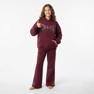 Conjunto Deportivo con Capucha Color Granate para Niñas, con Pantalones Largos con Pedrería, Ropa Casual, Ropa de Moda, Logotipo Personalizado - Product Image 3