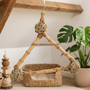 ของเล่นนกแขวนรูปสามเหลี่ยมทำจากใยมะพร้าวและไม้ไผ่ธรรมชาติ สำหรับนกขนาดเล็กถึงกลาง อุปกรณ์เสริมกรงนก ขายส่ง - Product Image 5