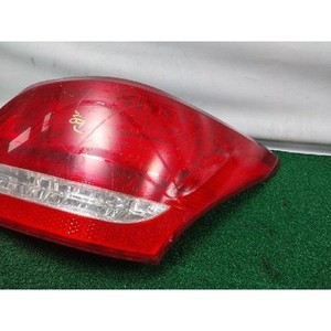 Luz Trasera Derecha Usada Equus 924023N010 - Product Image 2