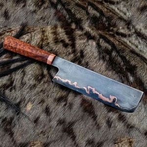 Cuchillo de cocina de lujo de cobre damasco con hoja larga y delgada y mango de madera para cortar asados y aves. - Product Image 1