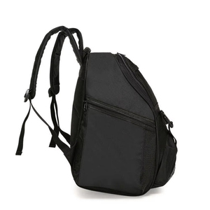 Sac de basketball unisexe personnalisé pour l'extérieur avec fermeture éclair antivol, matériau de haute qualité, fabriqué au Pakistan, en vente - Product Image 4