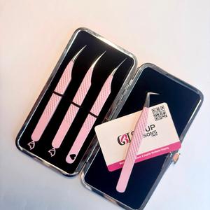 แหนบดึงขนตา GETUP BROSONS ทนทาน ขนาด 10 มม. งอ 90 องศา ด้ามจับสีชมพู ผลิตจากสแตนเลสสตีล พร้อมกล่องบรรจุภัณฑ์สวยงาม - Product Image 2
