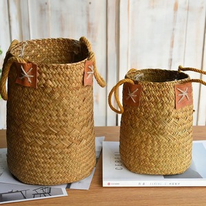 Panier de rangement en jonc de mer, tressé à la main, naturel pur, écologique, vente en gros, fabriqué au Vietnam - Product Image 1