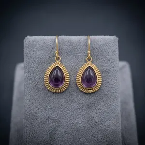 Boucles d'oreilles pendantes en laiton et améthyste, pierre précieuse violette, bijoux en gros - Product Image 4