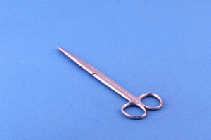 Tijeras Quirúrgicas y de Disección MAYO de Acero Inoxidable Alemán MayoMed, Certificadas y Aprobadas por CE e ISO - Product Image 4