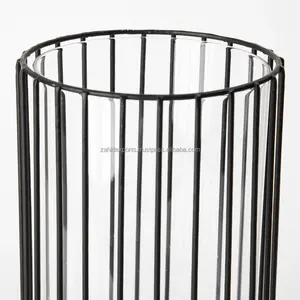 เชิงเทียนทองเหลืองโบราณพร้อมเชิงเทียนเหล็กคุณภาพสูงสำหรับตลาดส่งออกโดย Zahid Exports ผู้ค้าส่งรายใหญ่ - Product Image 2