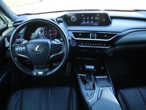 Lexus UX Hybrid 250h ปี 2022 มือสอง สภาพดี - Product Image 4