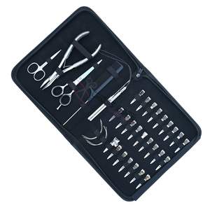 Kit de herramientas comerciales para extensiones de cabello plateadas con alicates de crimpado de microperlas, enhebrador de gancho, peine de cola de rata, clips de estilizado y anillo para dedo - Product Image 1