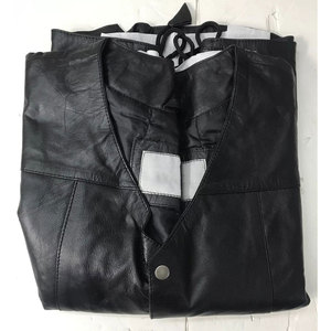 Chaleco de Cuero Genuino Estilo Gótico con Alas de Ángel, Personalizado, con Múltiples Bolsillos, Cordones Laterales y Forro Suave - Product Image 4