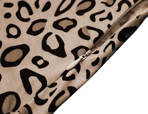 Vestido cruzado hasta la rodilla con estampado de leopardo, cuello en V, manga tres cuartos, ajustado y con detalle fruncido para fiesta, ropa de otoño - Product Image 6