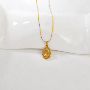 Collar colgante rectangular informal para mujer en acero inoxidable 304 con revestimiento chapado en oro de 18 quilates y cadena tipo curb. - Product Image 3