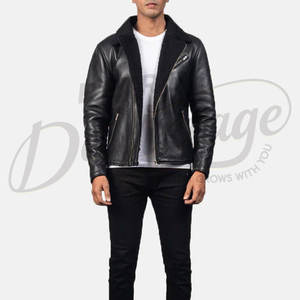 Blouson de motard en cuir noir premium pour homme avec col en fausse fourrure noire, manteau moto chaud en peau de mouton pour l'hiver, coupe ajustée - Product Image 3