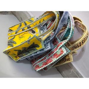 Sac fourre-tout en coton fleuri fait main en Inde, fermeture ouverte, petit sac à main pour femmes, mini sac de shopping, imprimé bohème, toutes saisons - Product Image 1