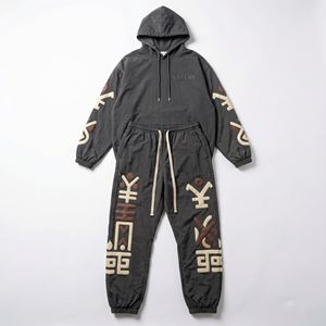 Conjunto Deportivo Personalizado al por Mayor para Hombre, Sudadera con Capucha y Pantalones de Felpa de Algodón Grueso con Estampado Gráfico Lavado al Ácido, Ropa Urbana Informal - Product Image 1