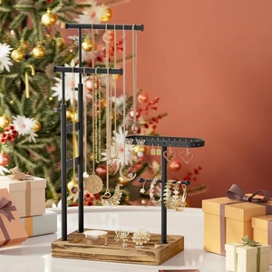 Présentoir à Bijoux Multi-Niveaux avec Barres pour Colliers, Panneau pour Boucles d'Oreilles, Support pour Bracelets, Base Spacieuse, Rangement de Présentation Haut de Gamme pour Coiffeuse - Product Image 2