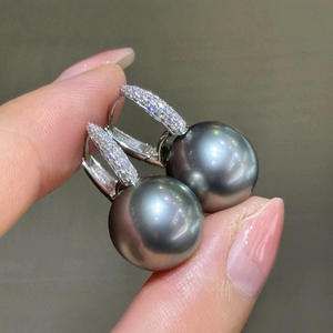Pendientes de Perlas de Agua Dulce S925 de Alta Calidad, Redondos con Luz Intensa, Diseño de Plata Sofisticado - Product Image 2