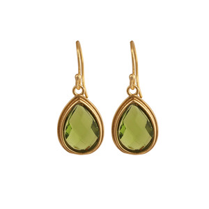 Pendientes colgantes delicados de peridoto, chapados en oro, con forma de lágrima, hechos a mano, con gancho, piedra preciosa facetada con corte de pera, regalo de joyería para ella. - Product Image 1