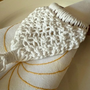 Elegante Anillo Porta Servilletas de Macramé, Ideal para Decoración de Mesas en Vacaciones, Fiestas en la Playa y como Adorno para Mesas en Restaurantes de Mariscos - Product Image 5
