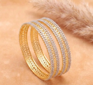 Pulsera de boda india RAY FINE ORNATES con moissanita blanca, chapada en oro, certificada por IGI, juego Kada - Product Image 1