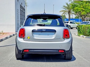 M  IN I Co op er S E  VOITURE ÉLECTRIQUE - Product Image 5