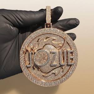 Colgante de Moissanita con Letra Inicial Personalizada en Disco Redondo para Hombre y Mujer, Plata de Ley 925, Joyería Fina, Colgantes y Dijes - Product Image 1