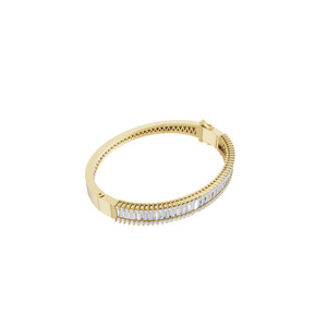 Bracelet Kada large à charnière en or 18 carats avec diamants de laboratoire certifiés IGI Aarinya, taille baguette verticale, idéal pour les fêtes et les cadeaux - Product Image 4