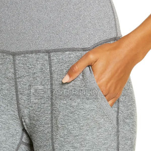 Leggings de yoga con diseño de logotipo personalizado, cintura elástica, venta directa de fábrica, ropa de gimnasio, servicio OEM. - Product Image 5