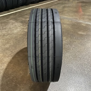 Pneus de camion 29580R22.5 en excellent état, conçus pour le transport commercial, durée de vie de la bande de roulement supérieure, stabilité améliorée en virage. - Product Image 1