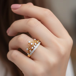 แหวนแต่งงานรูปหัวใจคริสตัลสีทองสำหรับผู้หญิง - Product Image 1