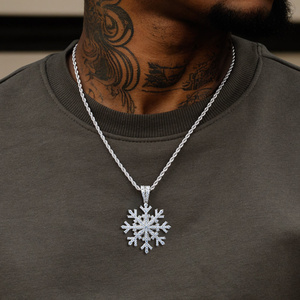 Collar con Colgante de Copo de Nieve con Diamantes Redondos de Corte Brillante, Plata 925 con Baño de Rodio, Joyería Unisex de Lujo, Cadena de Serpiente - Product Image 3