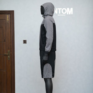 Fabricantes de ropa OEM, conjunto de chaqueta cortavientos y pantalones cortos de poliéster y nailon impermeables personalizados con cremallera. - Product Image 3