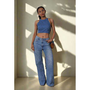 Top Corto Halter de Mezclilla Azul a Cuadros para Mujer - Product Image 3