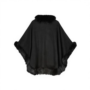2026 Cape-châle-poncho noir pour femme avec bordure en fausse fourrure, élégant, chaud pour l'hiver, manteau de luxe tendance, vente en gros OEM, vêtements personnalisés - Product Image 2