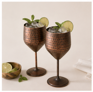Ensemble de gobelets à vin en cuivre martelé pur, faits à la main, finition oxydée vintage, calice en cuivre pour décoration de maison de luxe et cadeau de mariage - Product Image 2