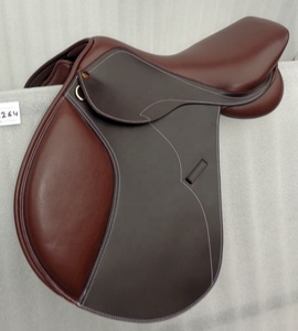 Selle de cheval en cuir personnalisée Siège en cuir souple de vache Rouleau de genou détachable Arbre en plastique Style anglais classique MVE-SD-35 EQUIHAWK - Product Image 4
