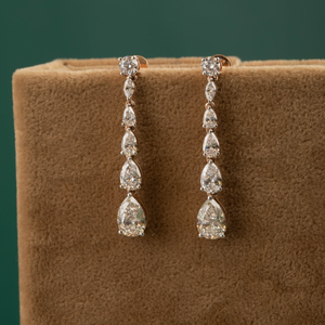 Boucles d'oreilles en or rose 14 carats avec diamants ronds, poire et marquise de 3,62 carats, motif pétales tombants, bijoux élégants pour femmes - Product Image 1