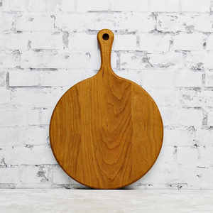 Tabla de cortar de madera diseñada con acabado de veta natural que ofrece una tabla de cortar suave, de la marca Blossom Craft India. - Product Image 1