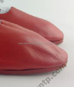 Uniforme féminin de style médiéval, reproduction Red Customs, 100% cuir véritable, fait main, léger, super imperméable, à enfiler - Product Image 2